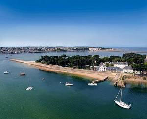 Vacanta in Pirtac-sur-Mer, Loire-Atlantique, vacante de vis, calatorie, insule si locuri de scufundat, top plaje de vis