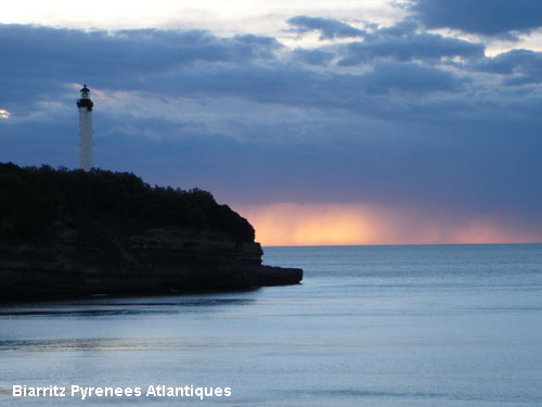 Vacanta in Biarritz, Pyrenees-Atlantiques, vacante de vis, calatorie, insule si locuri de scufundat, top plaje de vis