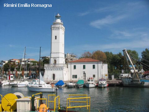 Vacanta in Rimini, Emilia-Romagna, vacante de vis, calatorie, insule si locuri de scufundat, top plaje de vis