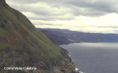 Vacanta in Costa Viola, Calabria, vacante de vis, calatorie, insule si locuri de scufundat, top plaje de vis