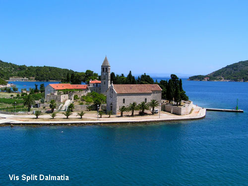 Vacanta in Vis, Split-Dalmatia, vacante de vis, calatorie, insule si locuri de scufundat, top plaje de vis