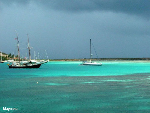 Vacanta in Mayreau, vacante de vis, calatorie, insule si locuri de scufundat, top plaje de vis