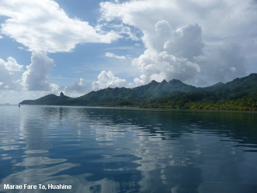 Vacanta in Marae Fare Ta, Huahine, vacante de vis, calatorie, insule si locuri de scufundat, top plaje de vis